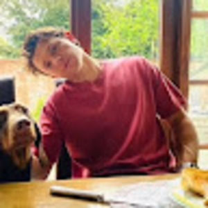 Meet your Posher, Avery